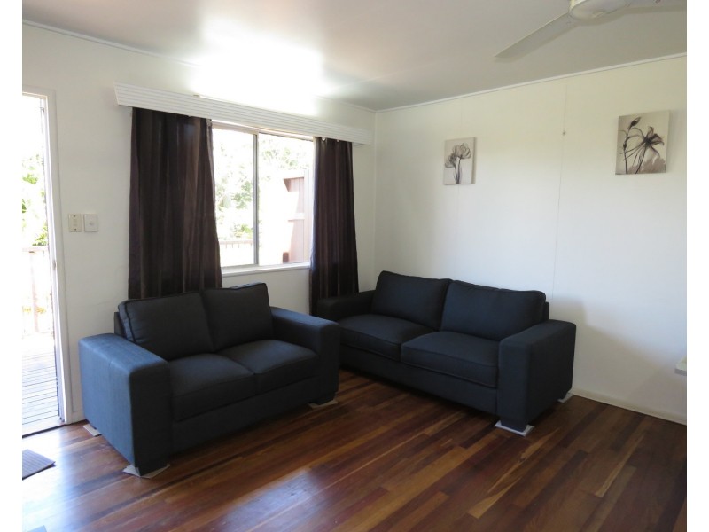 4/12 Verna Street, Bowen QLD 4805