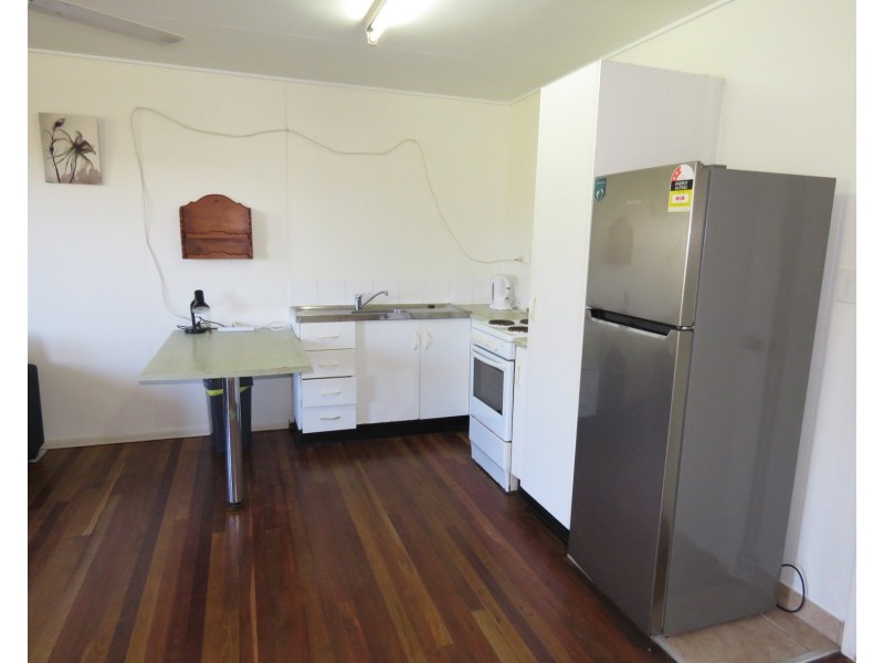 4/12 Verna Street, Bowen QLD 4805