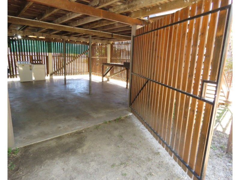 4/12 Verna Street, Bowen QLD 4805