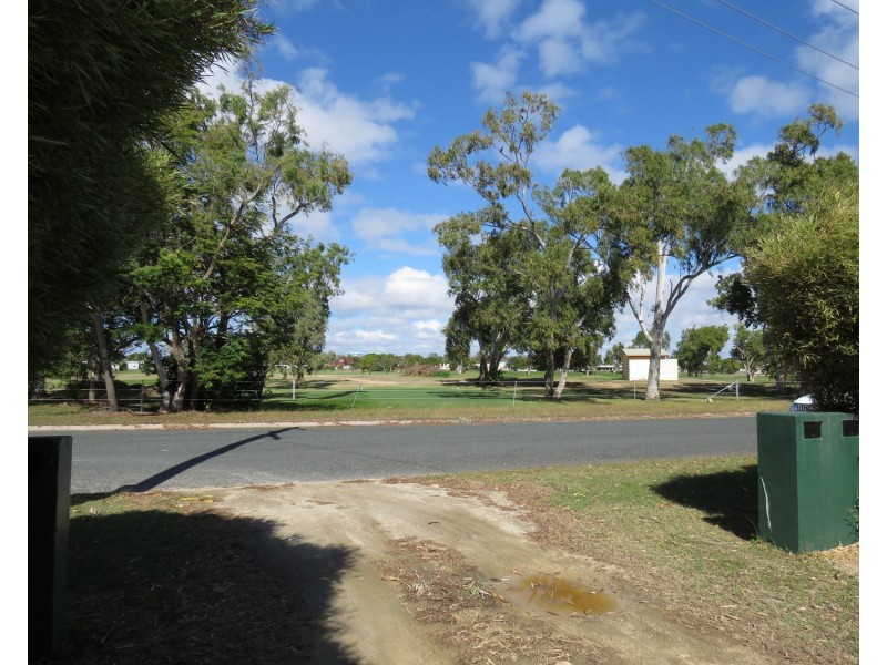 4/12 Verna Street, Bowen QLD 4805