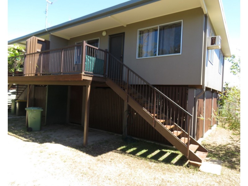 4/12 Verna Street, Bowen QLD 4805