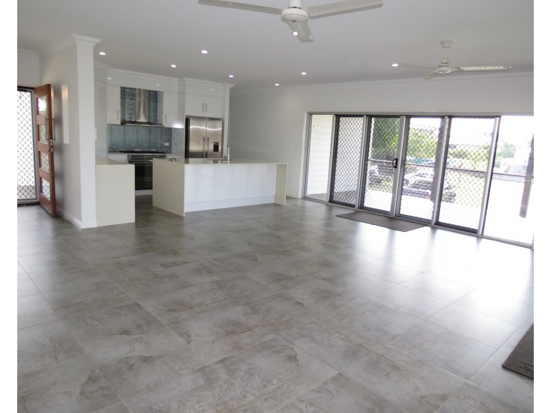 10A Tollington Road, Bowen QLD 4805