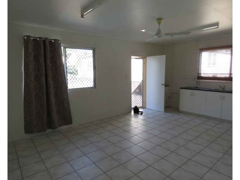 14B Livingstone Street, Bowen QLD 4805