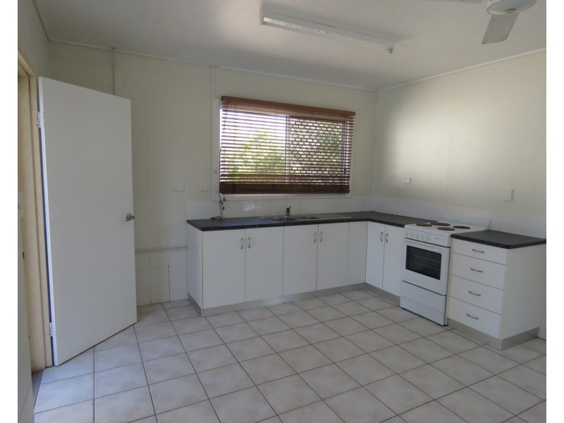 14B Livingstone Street, Bowen QLD 4805