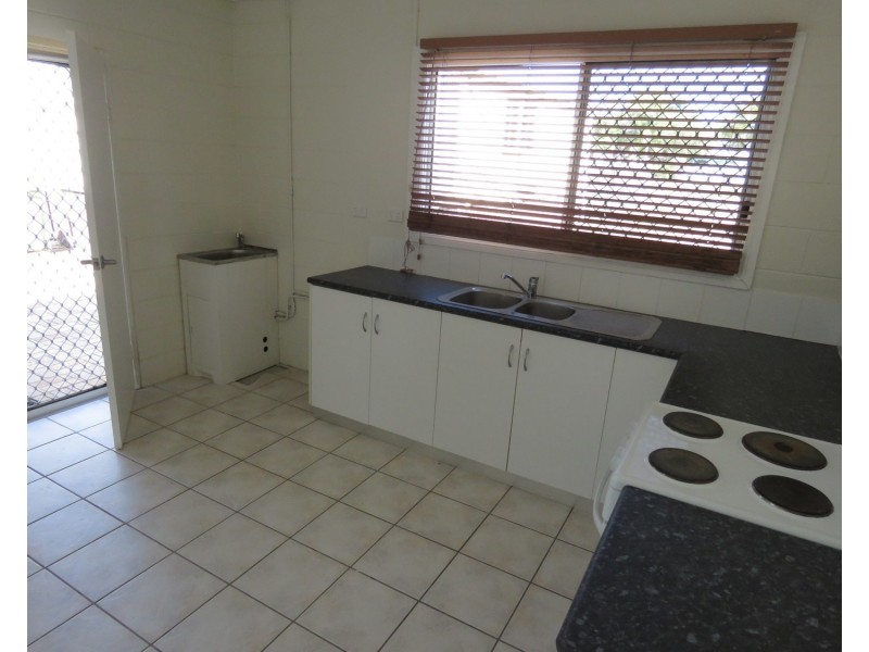 14B Livingstone Street, Bowen QLD 4805