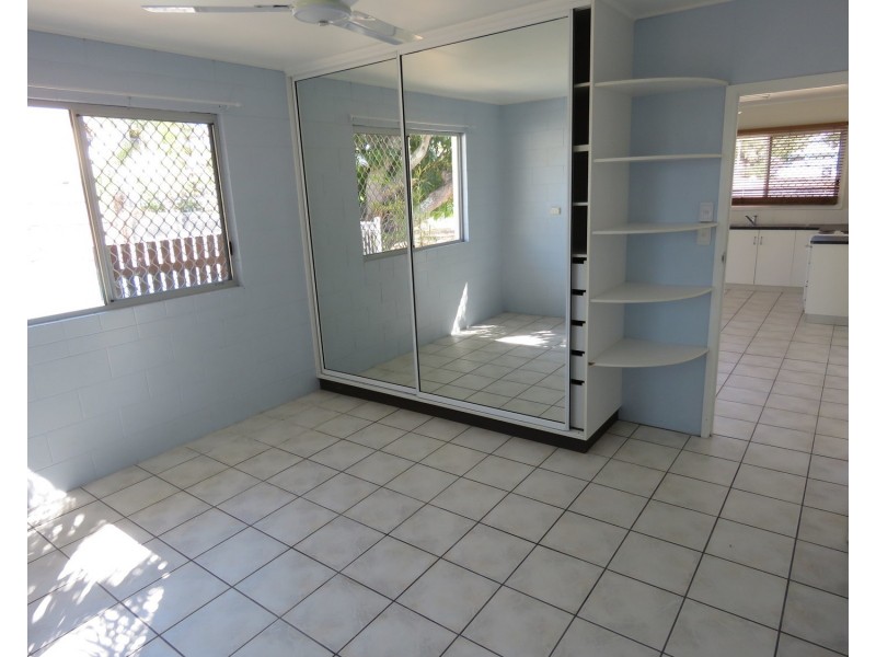 14B Livingstone Street, Bowen QLD 4805