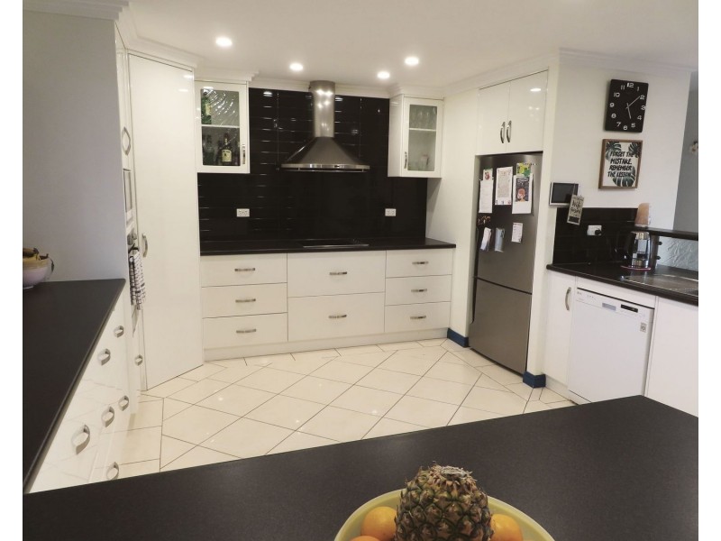 180 Queens Road, Bowen QLD 4805