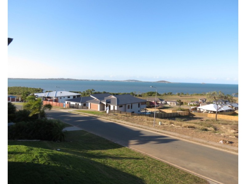 110 – 112 Ocean View Drive, Bowen QLD 4805