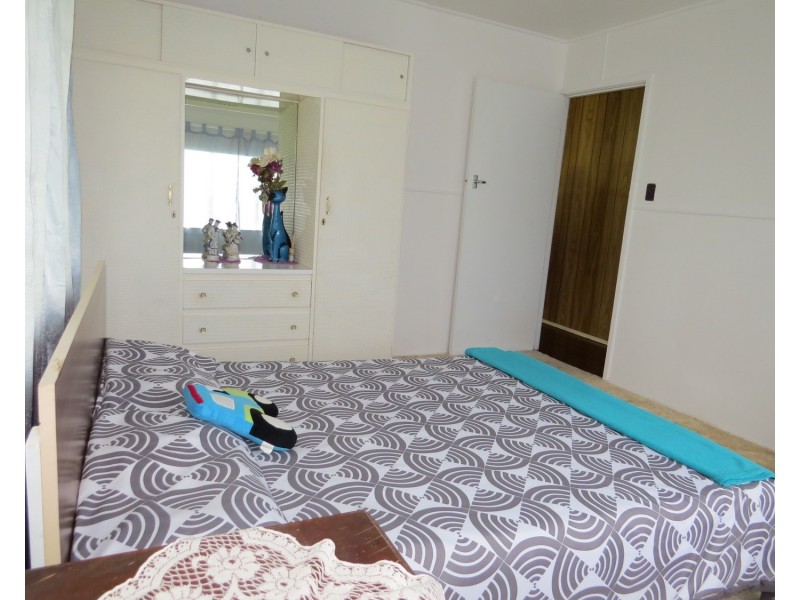 8 Marshall Street, Bowen QLD 4805
