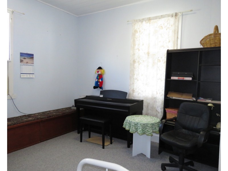 22 Poole Street, Bowen QLD 4805