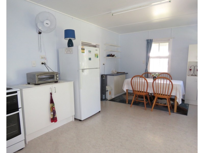 22 Poole Street, Bowen QLD 4805