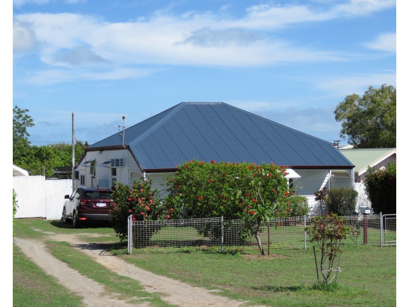 22 Poole Street, Bowen QLD 4805