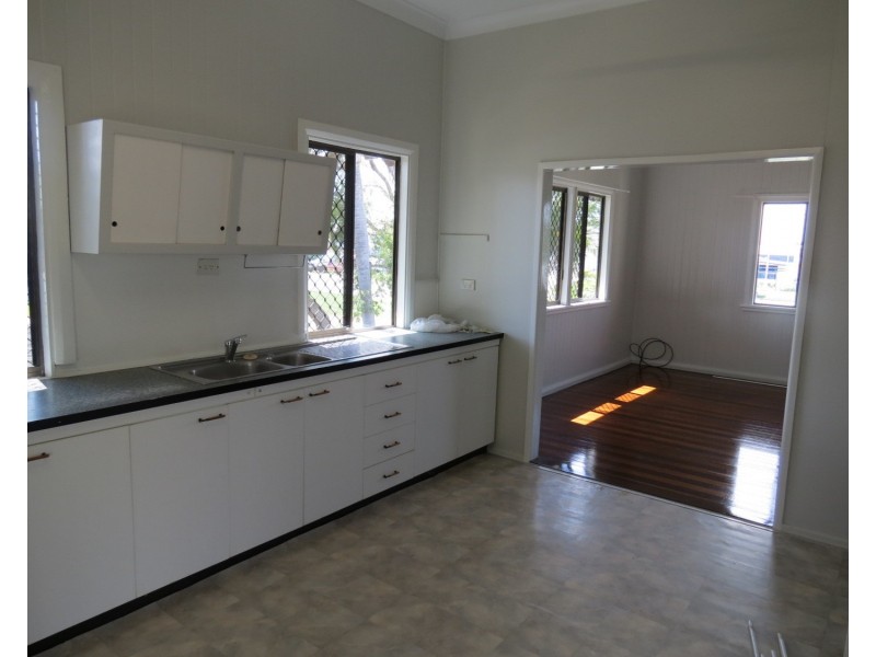 34 Gordon Street, Bowen QLD 4805