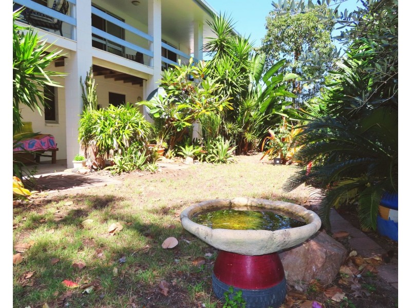 2 Horseshoe Bay Road, Bowen QLD 4805