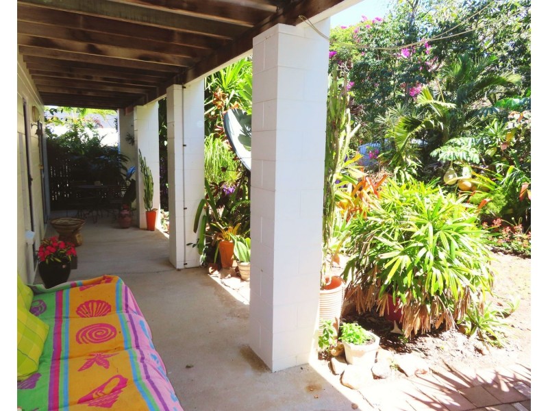 2 Horseshoe Bay Road, Bowen QLD 4805