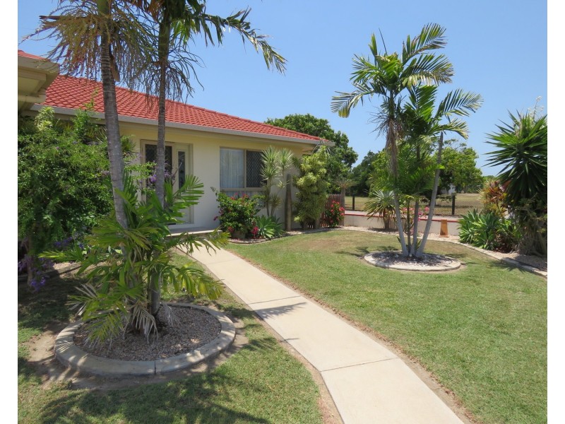 182 Queens Road, Bowen QLD 4805