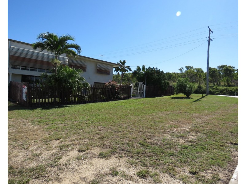 21 Elphinstone Street, Bowen QLD 4805