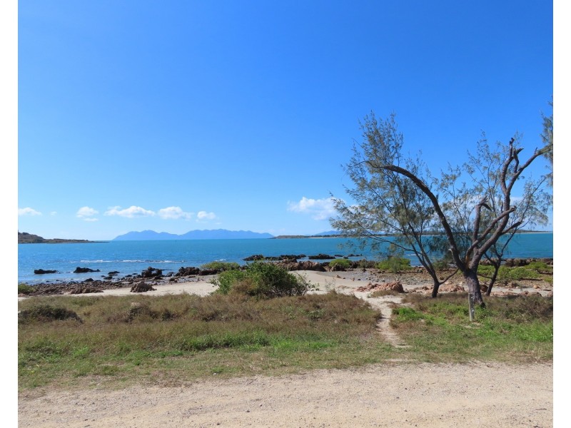 21 Elphinstone Street, Bowen QLD 4805