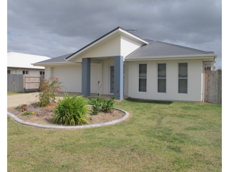 7 Cowrie Street, Bowen QLD 4805