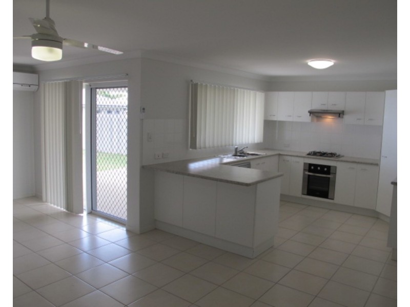 7 Cowrie Street, Bowen QLD 4805