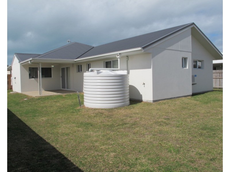 7 Cowrie Street, Bowen QLD 4805