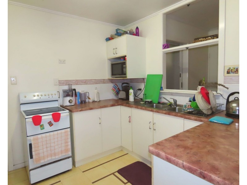 25 Tollington Road, Bowen QLD 4805