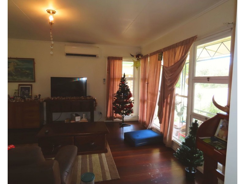 25 Tollington Road, Bowen QLD 4805