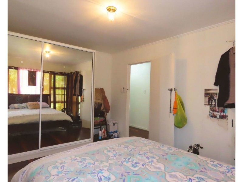25 Tollington Road, Bowen QLD 4805
