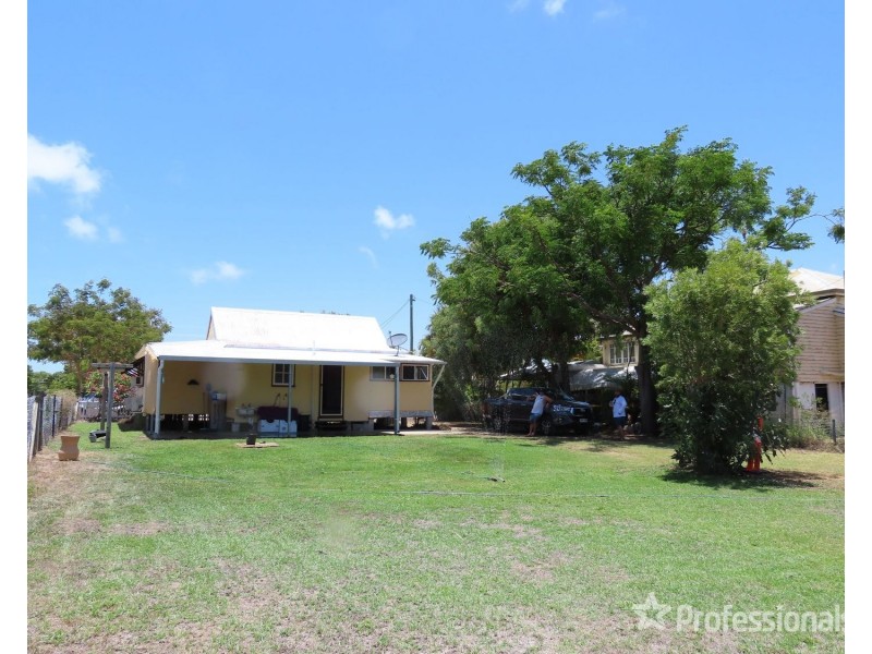 16 George Street, Bowen QLD 4805