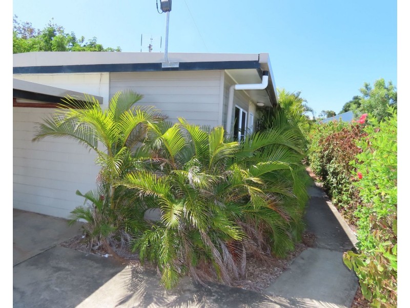 1-4/16 Powell Street, Bowen QLD 4805