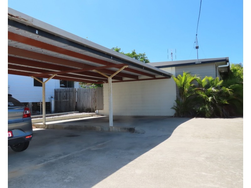 1-4/16 Powell Street, Bowen QLD 4805