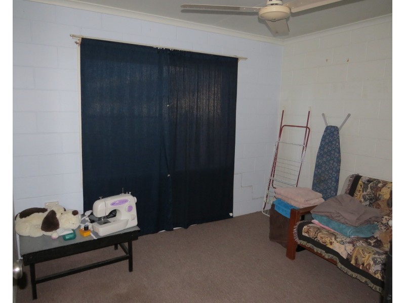 1-4/16 Powell Street, Bowen QLD 4805