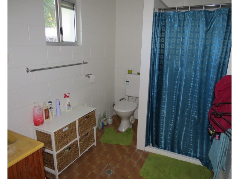 1-4/16 Powell Street, Bowen QLD 4805