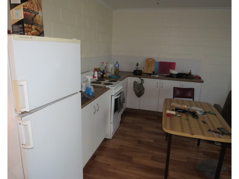 1-4/16 Powell Street, Bowen QLD 4805