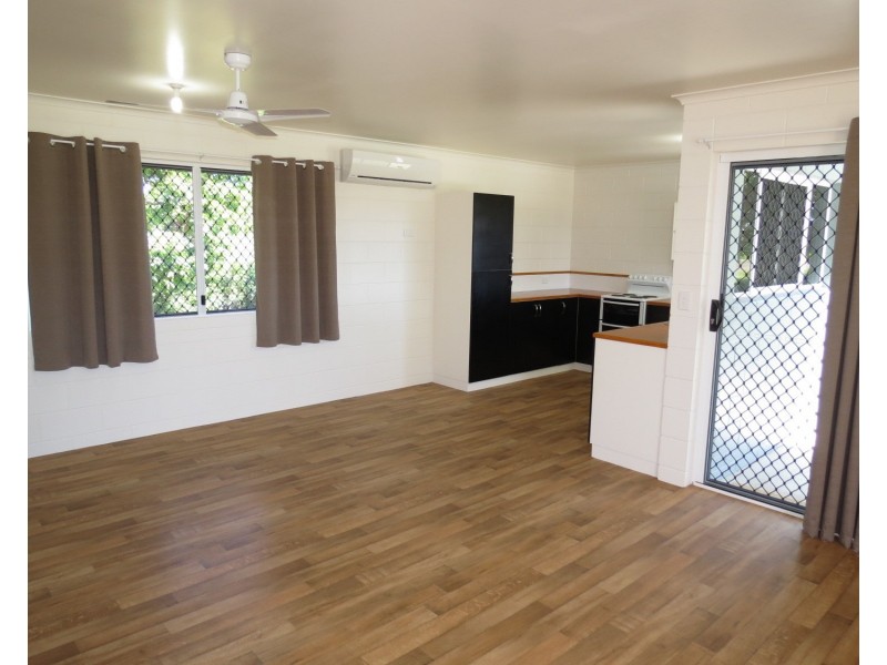 9 Creek Street, Bowen QLD 4805