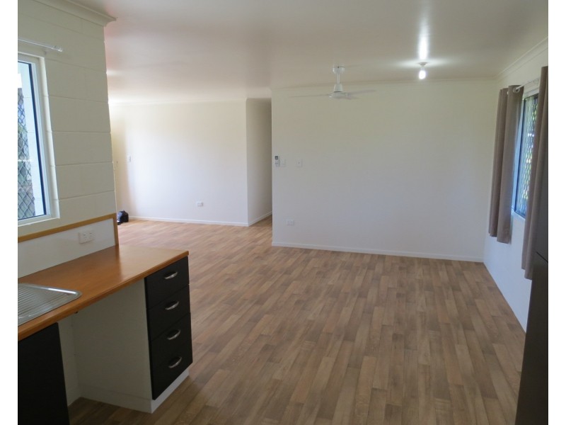 9 Creek Street, Bowen QLD 4805