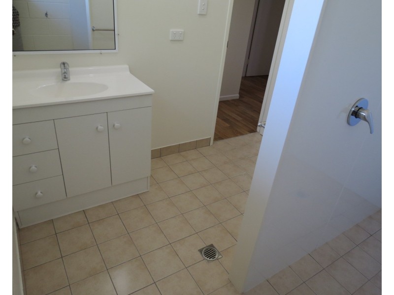 9 Creek Street, Bowen QLD 4805