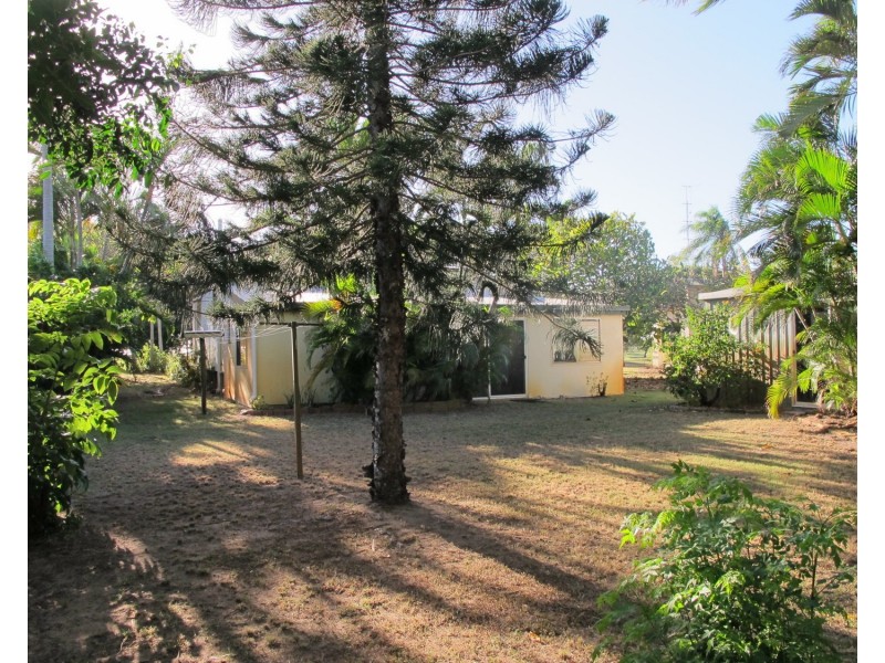 21 Golf Links Road, Bowen QLD 4805