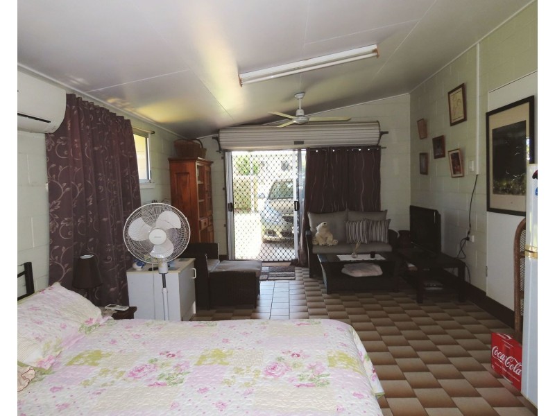 119 Hillview Road, Bowen QLD 4805