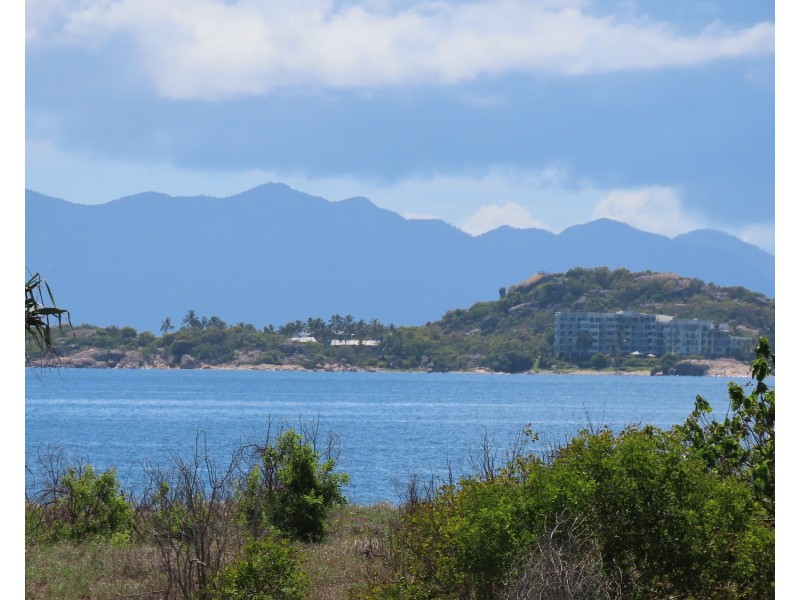 95 Queens Beach Esplanade, Bowen QLD 4805
