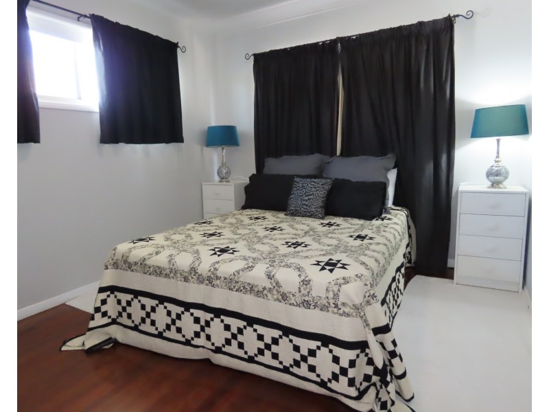 95 Queens Beach Esplanade, Bowen QLD 4805
