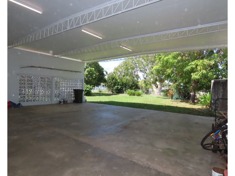 95 Queens Beach Esplanade, Bowen QLD 4805