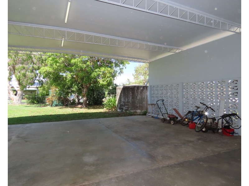 95 Queens Beach Esplanade, Bowen QLD 4805