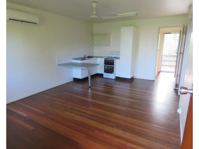 2/12 Verna Street, Bowen QLD 4805