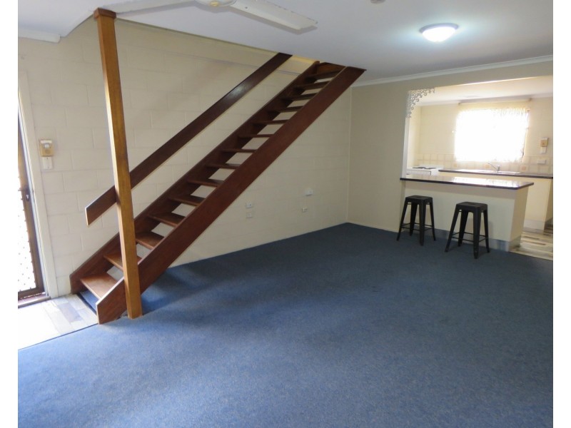 3/2A Powell Street, Bowen QLD 4805