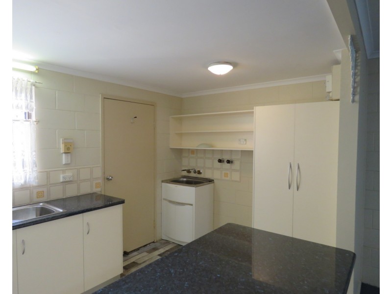 3/2A Powell Street, Bowen QLD 4805