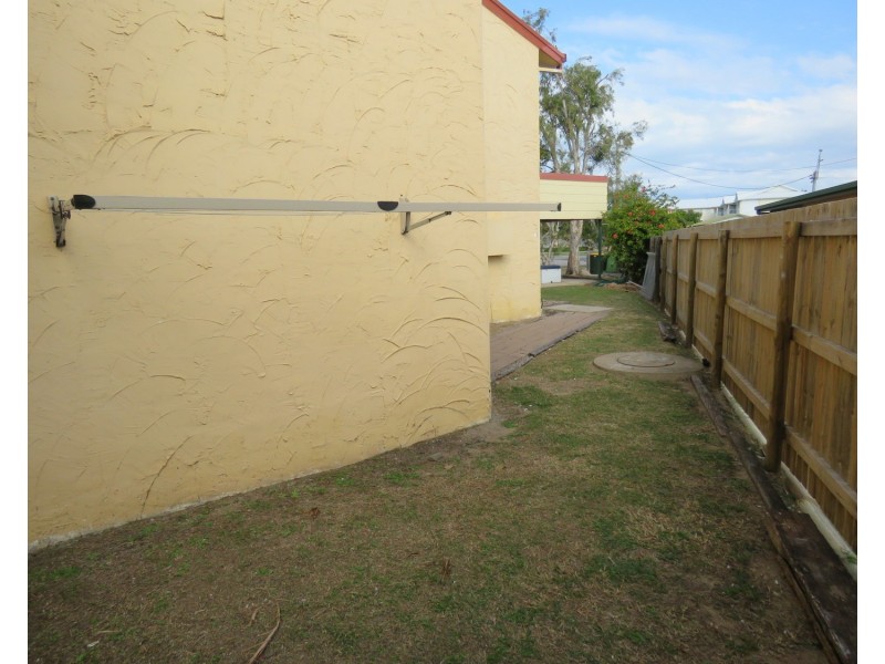3/2A Powell Street, Bowen QLD 4805