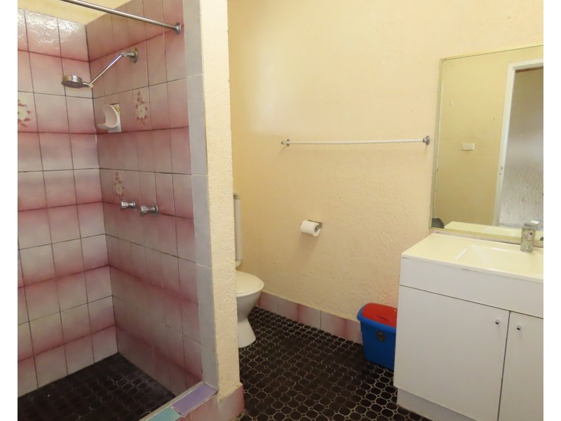 105 Hillview Road, Bowen QLD 4805