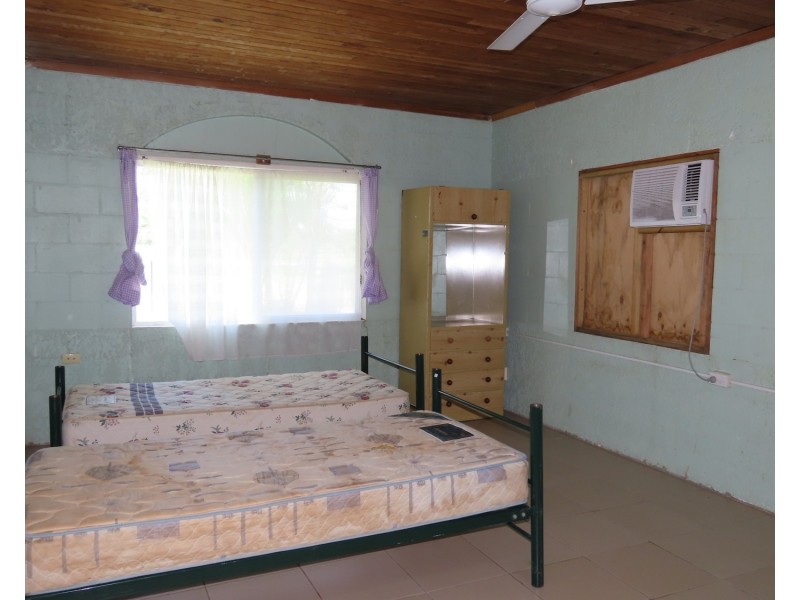 105 Hillview Road, Bowen QLD 4805