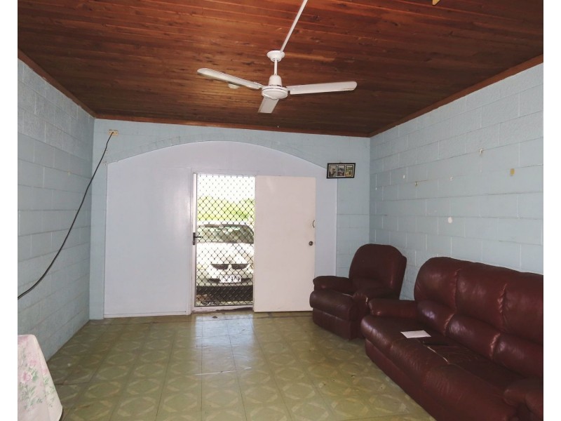 105 Hillview Road, Bowen QLD 4805